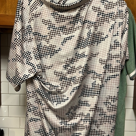 Two large brand new Ephemoca performance GOLF polo’= BUNDLE= #2 shirts. - Picture 6 of 7